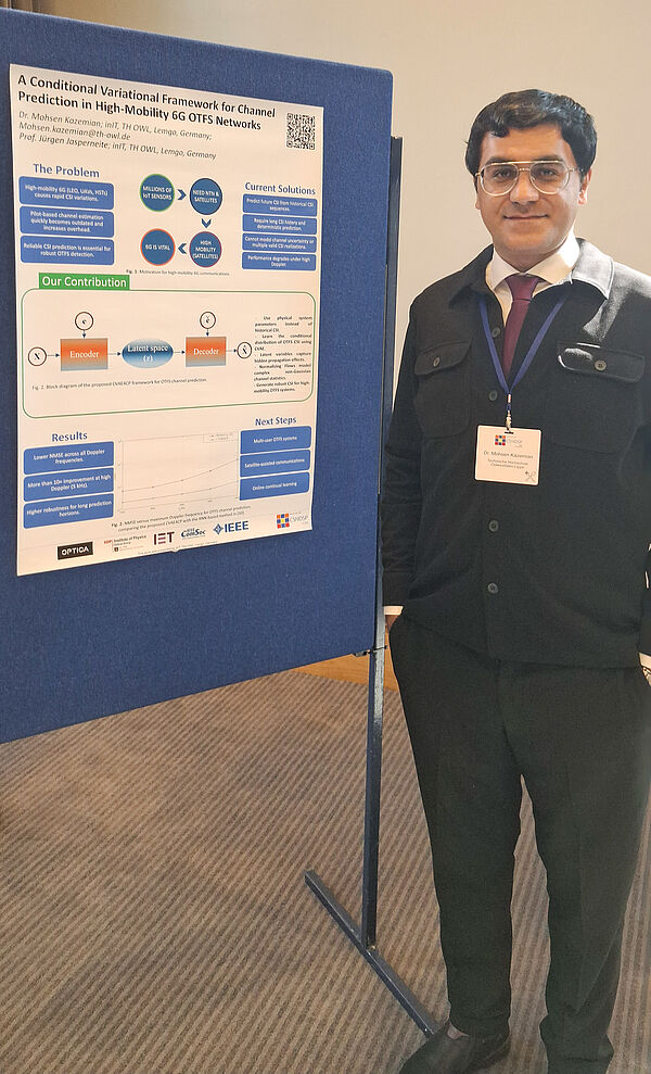 Dr. Mohsen Kazemian präsentiert seinen wissenschaftlichen Beitrag vor einer Projektionsfolie während der IEEE-Konferenz CSNDSP 2026 an der University of Edinburgh.