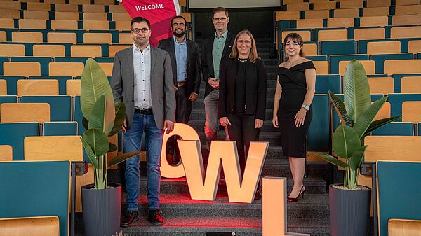 Eine Gruppe von Geehrten beim Jahresempfang TH OWL 2026